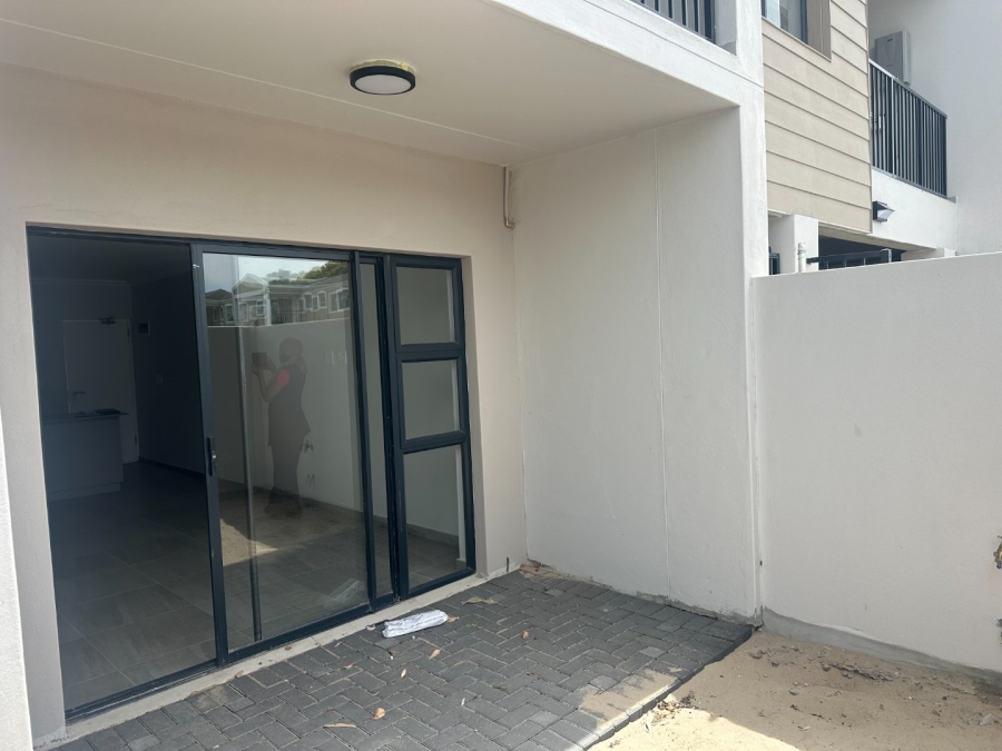 2 Bedroom Property for Sale in Table View Western Cape